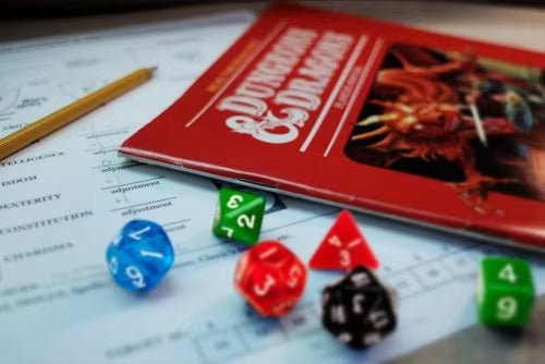 Colorful Polyhedral Wooden Metal Dice Set – Tabletop Game, Craft Decor & Entertainment